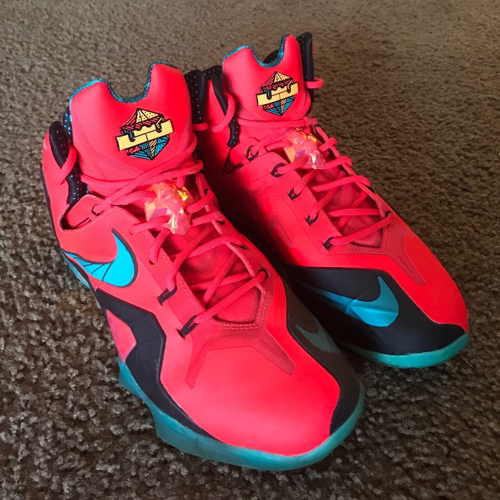 Nike LeBron 11 Elite Hero