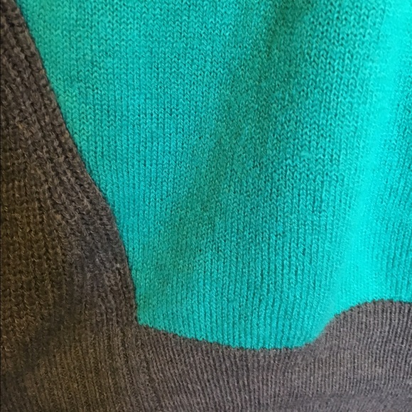 Teal and Gray sweater - Picture 3 of 4