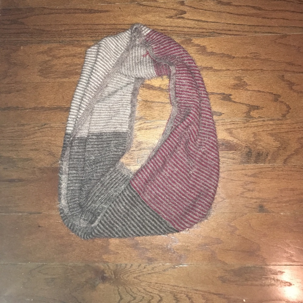 Infinity scarf