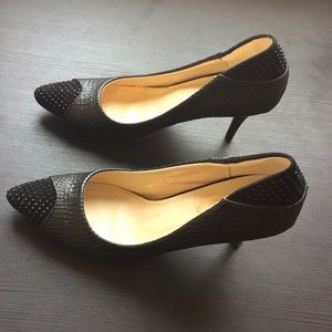 Red Sole pointy pumps size 7
