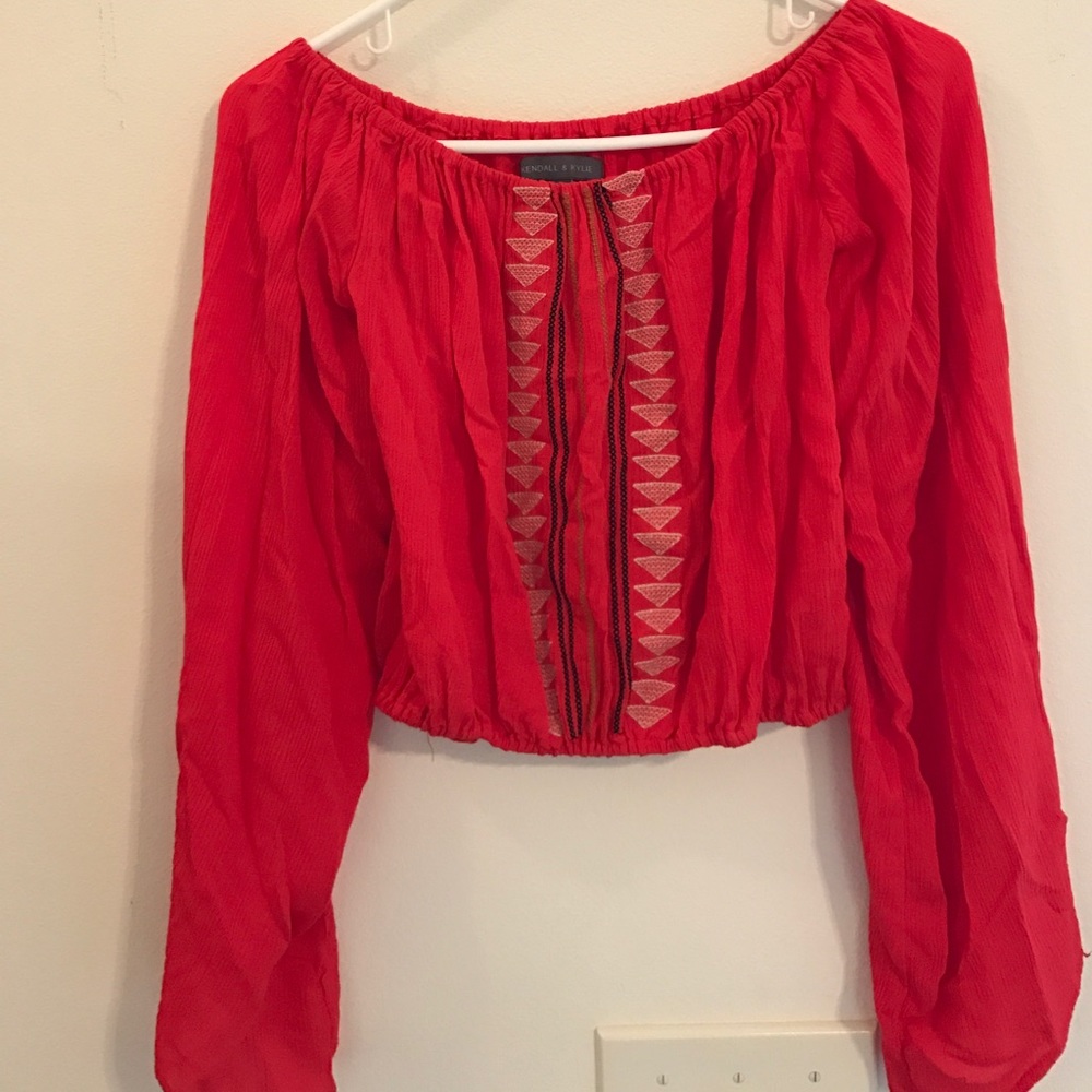 Kendall and Kylie festival top
