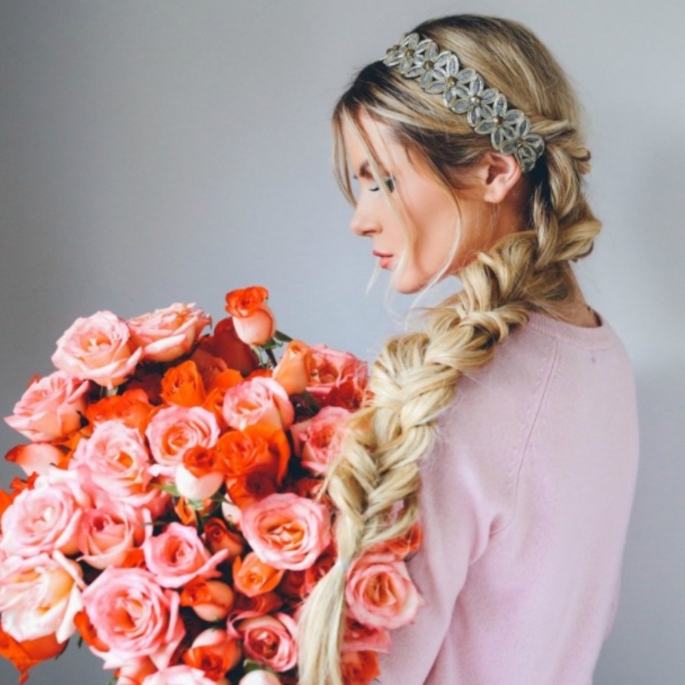 Meet the posher - Chantilly Rose