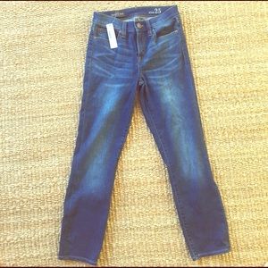 J crew cropped Reid jean, size 25