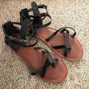 Black strapy sandals