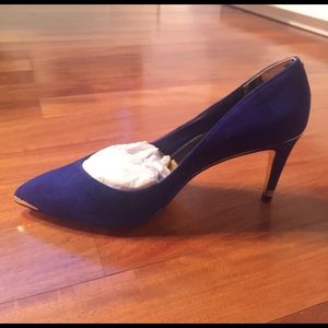 Ted Baker Court Pumps