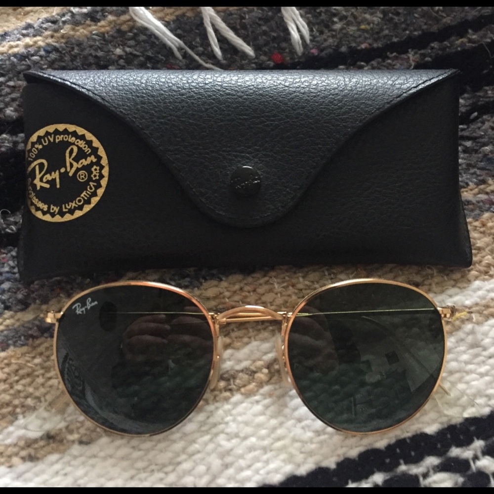 Rare Round Gold frame Ray Bans