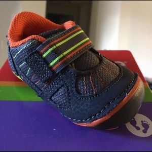 💕SALE💞NIB Stride Rite size 4W