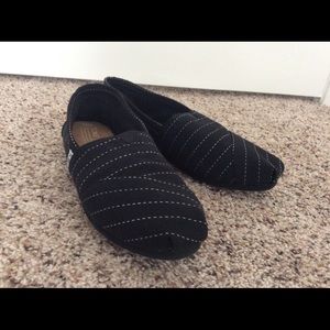 Black Toms Size 9.5 EUC