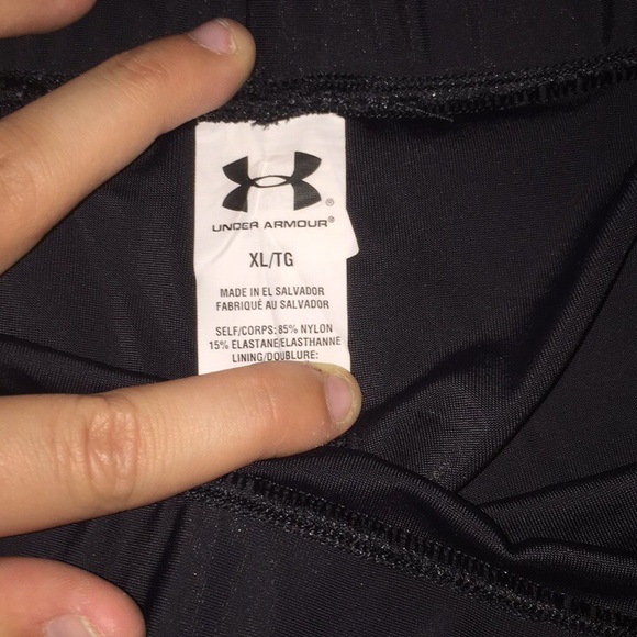 Under Armour compression shorts - Picture 3 of 3
