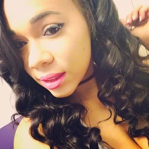 Meet your Posher, Carena