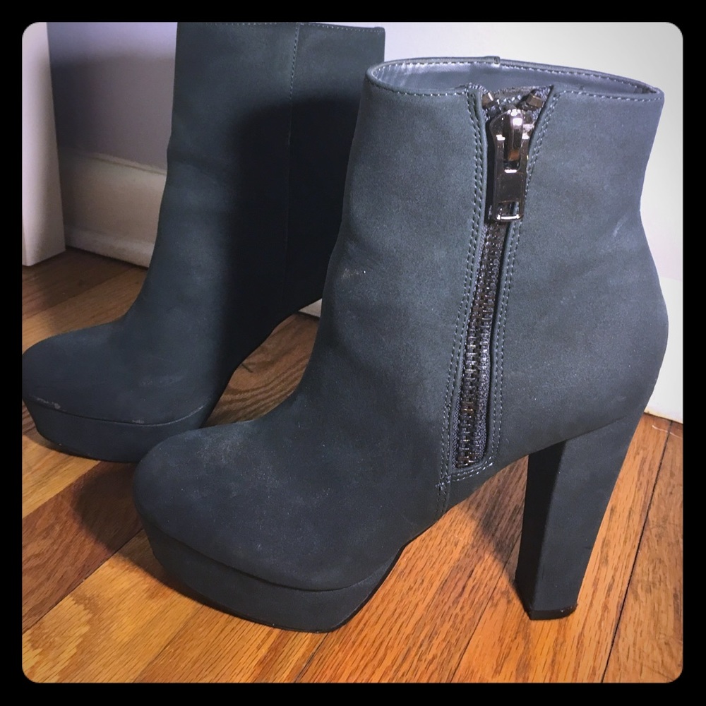 Shii blue/gray heels