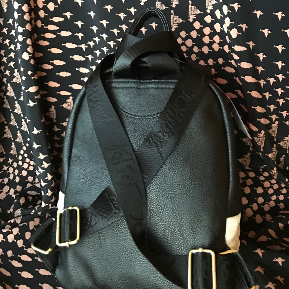 X SOLD X 💋Betsy Bag💋 - Picture 4 of 8