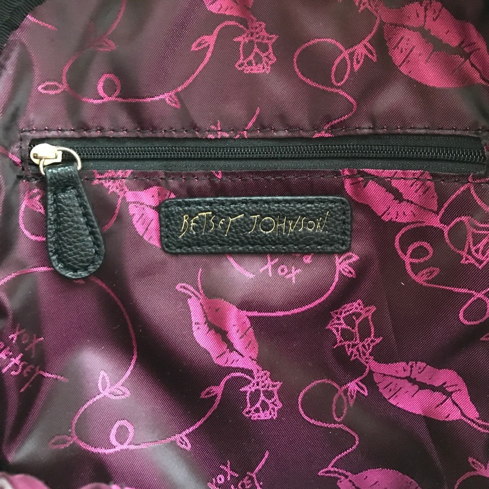 X SOLD X 💋Betsy Bag💋 - Picture 5 of 8