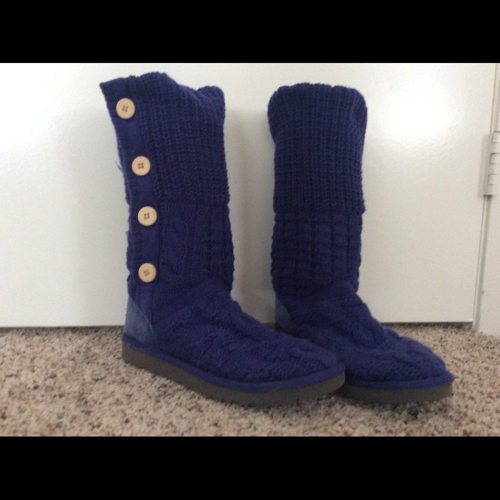 UGG Cardy Boot Size 8 EUC MUST SEE