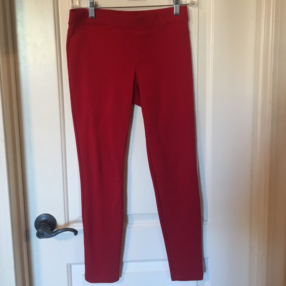 Red jeggings