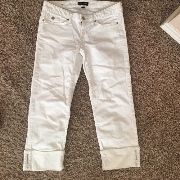 SPRING TRENDS: BR White Denim - Picture 1 of 3