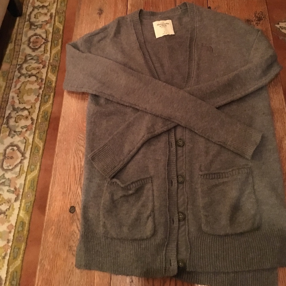 Cardigan sweater