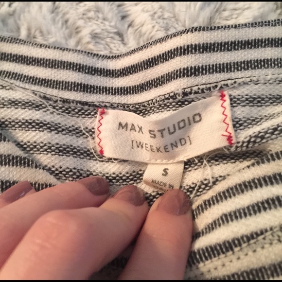 Adorable T-Shirt dress with pockets! - Picture 4 of 4