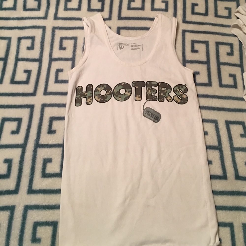 Original hooters military tank