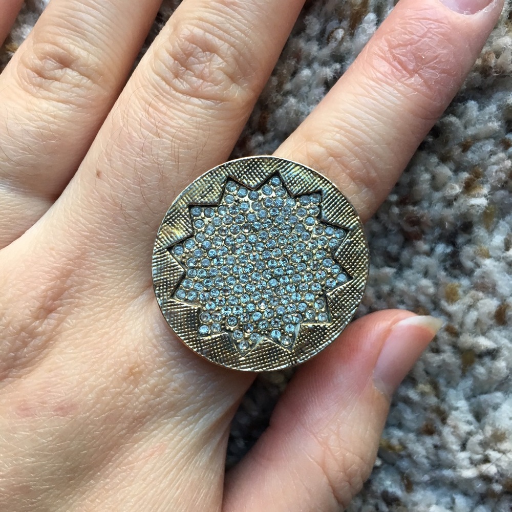 House of Harlow sunburst ring
