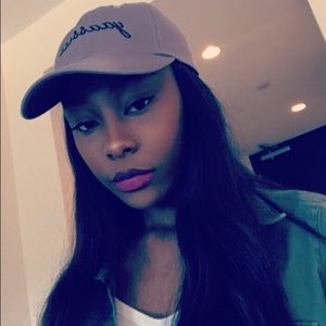 Meet your Posher, Sadie