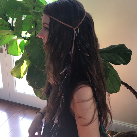 Feather headband main image 4