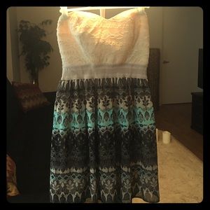 Strapless dress