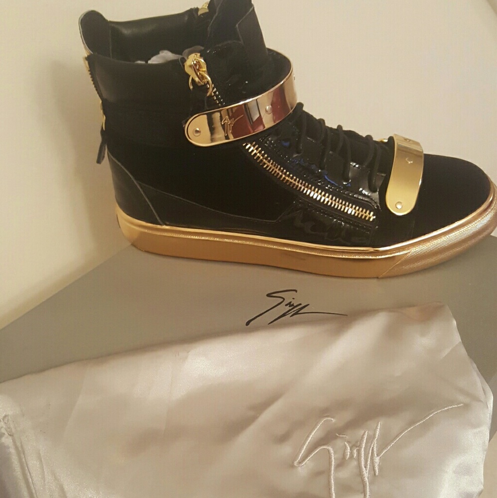 Brand new Guseppe Zanotti Gym Shoes