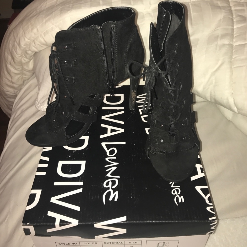Black ankle heels