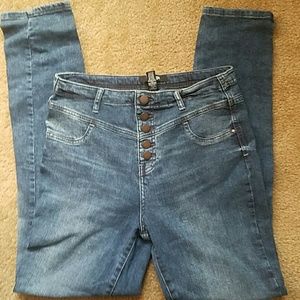 High waisted jeans