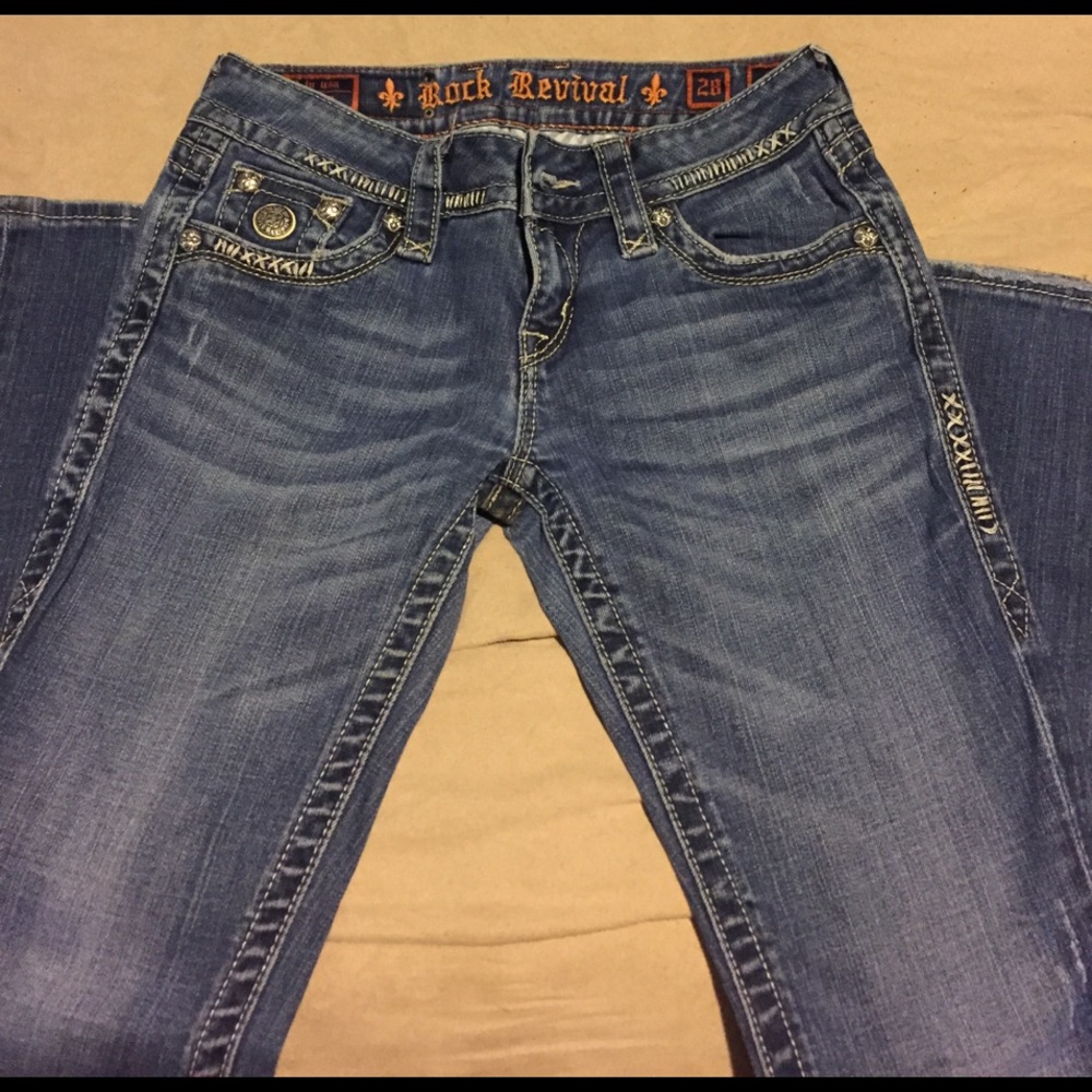 Rock Revival, "Buckle," jeans!