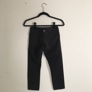 Lululemon Black Wunder Under Pant Cropped