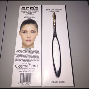 Artis Linear 3 Brush