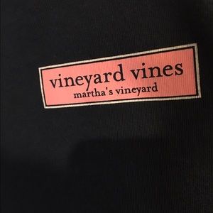 Vineyard Vines t-shirt