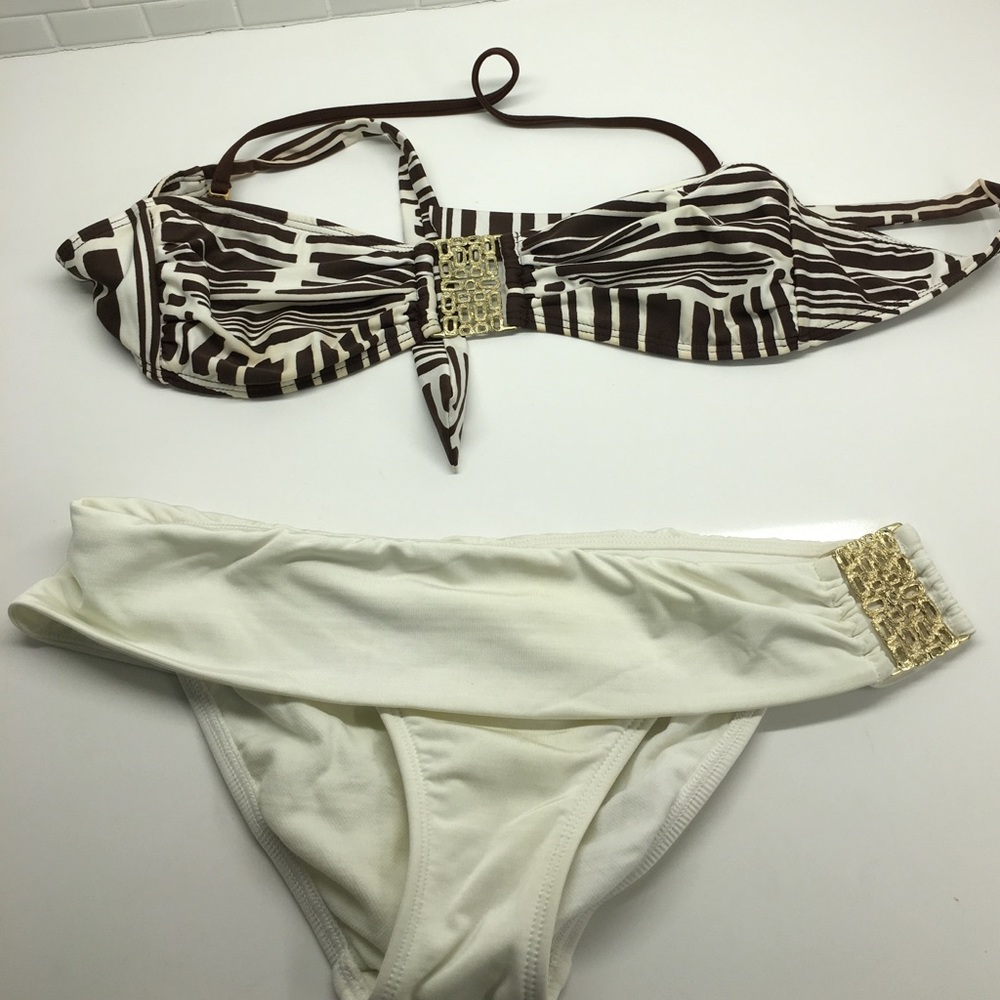 Bathing suit