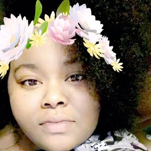 Meet your Posher, Sharmaine