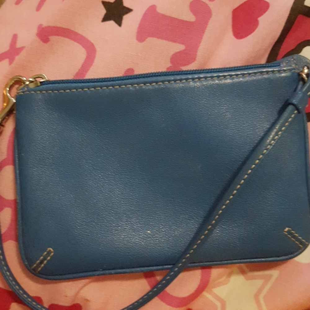 coach wristlet authentic - Picture 3 of 5