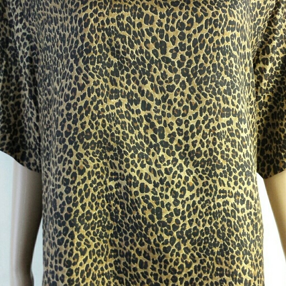 "VINTAGE" Silk Short Sleeve Top by Stunt - Picture 4 of 7