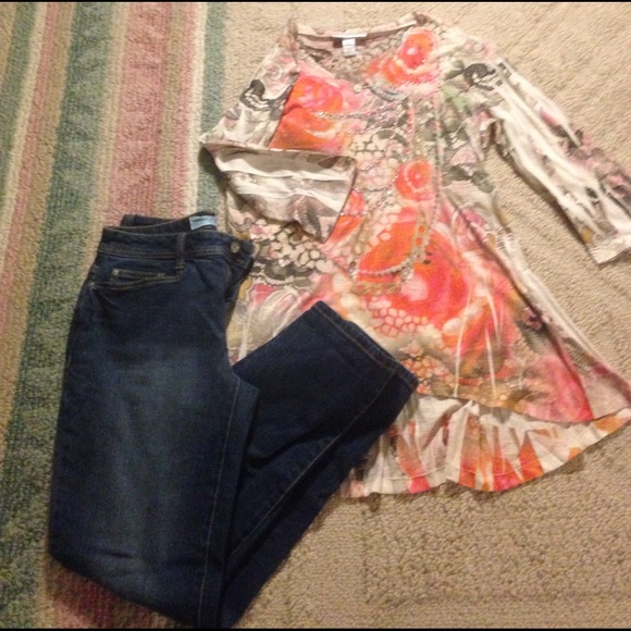 Tunic - Picture 1 of 3