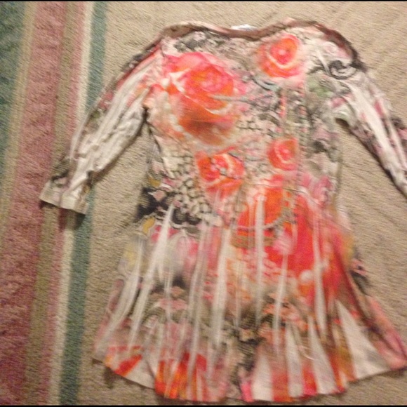 Tunic - Picture 3 of 3