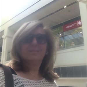 Meet your Posher, Rita