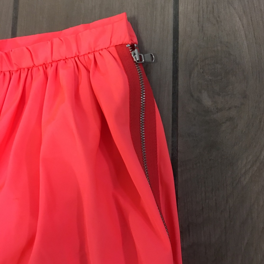 Mini skirt - Picture 3 of 4