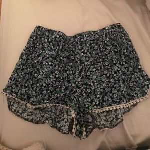Floral flowy shorts