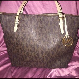 michael kors jet set tote bag
