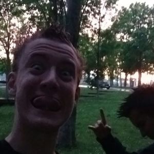 Meet your Posher, Hugo