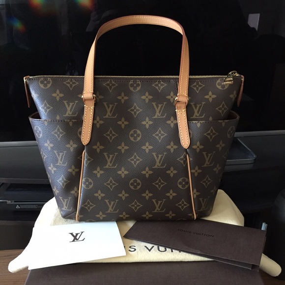 ⚡️SOLD⚡️Louis Vuitton Monogram Pm New Model - Picture 1 of 7