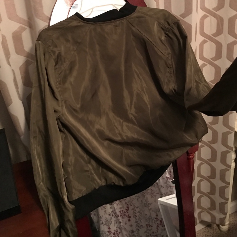 Bomber jacket - Picture 2 of 2