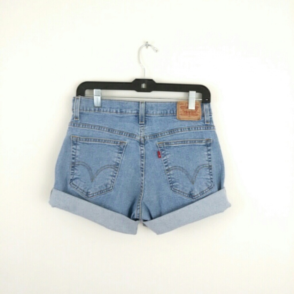 Sexy Stretch Beach Washed Levi Shorts