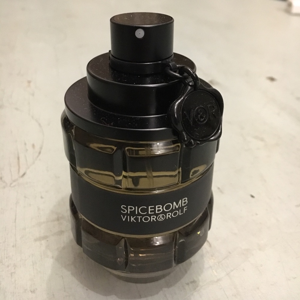 Spicebomb by Victor and Rolf 3.04 oz