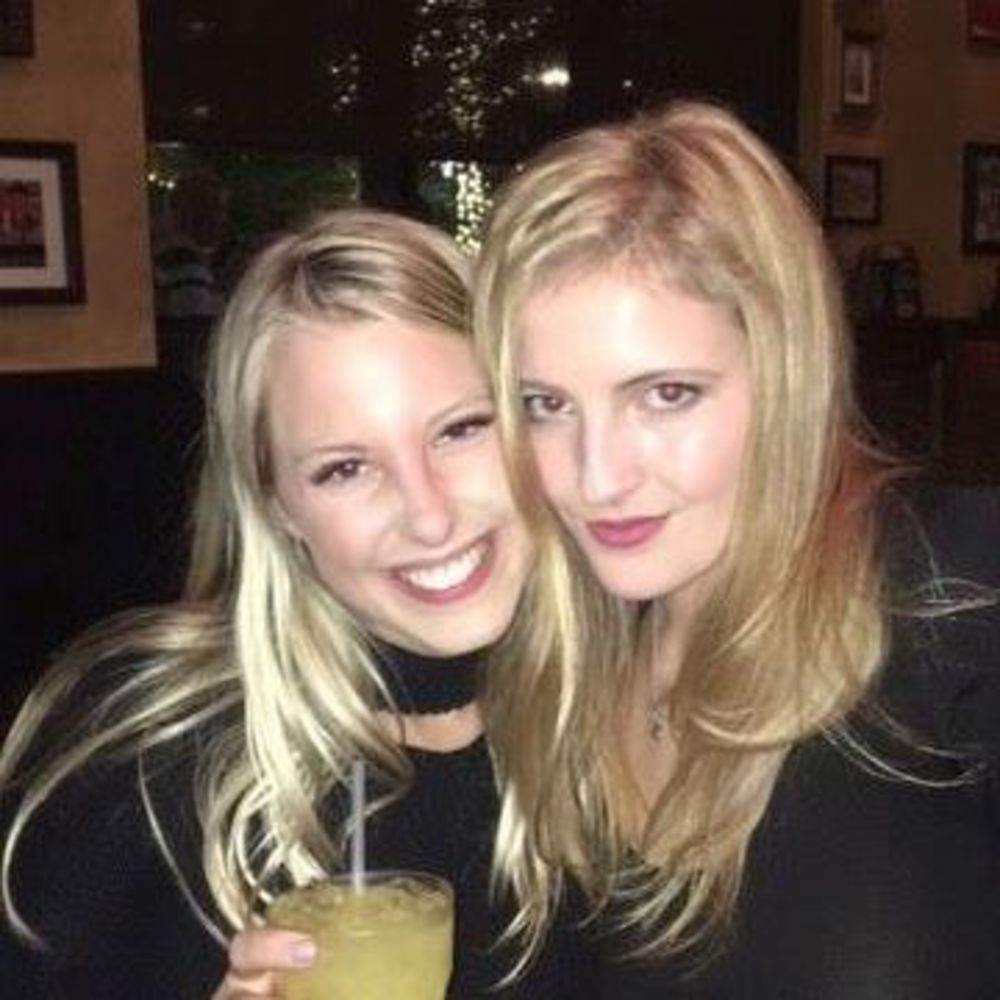 Meet your Posher, Brooke